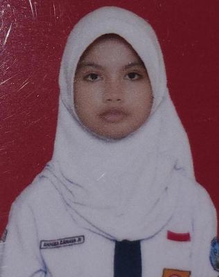 ANNISA CAHAYA ROMADHONA
